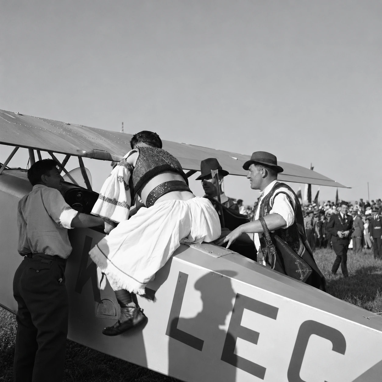 báča v aeropláne, Letov Š-329 / OK-LEC